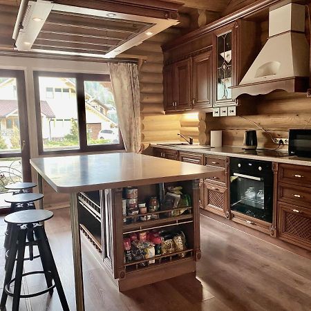 Chalet Four Seasons Villa Татарив Екстериор снимка